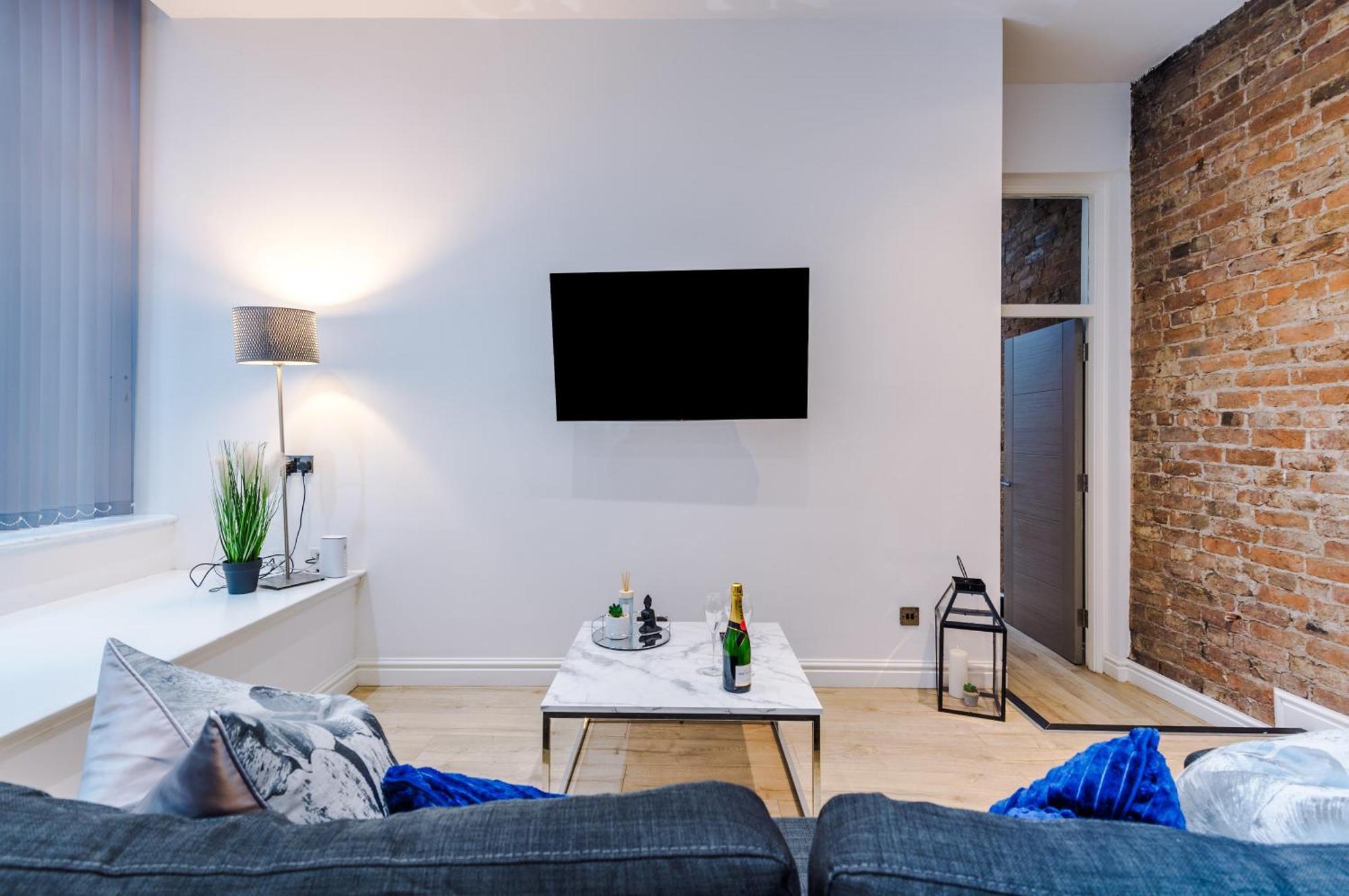 Modern 2-Bedroom Apt In The Heart Of City Centre 리버풀 외부 사진