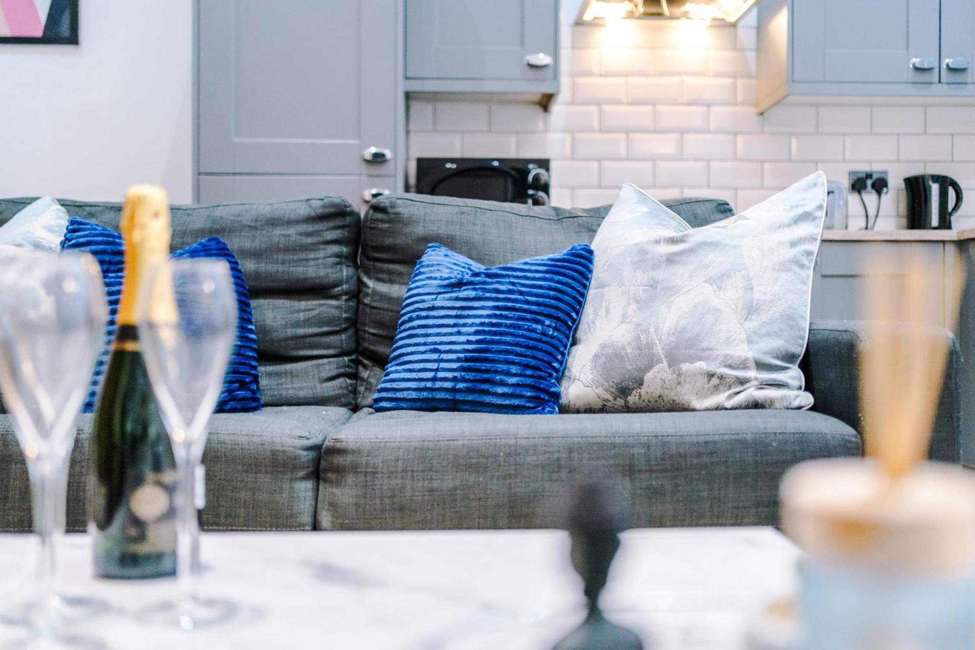 Modern 2-Bedroom Apt In The Heart Of City Centre 리버풀 외부 사진