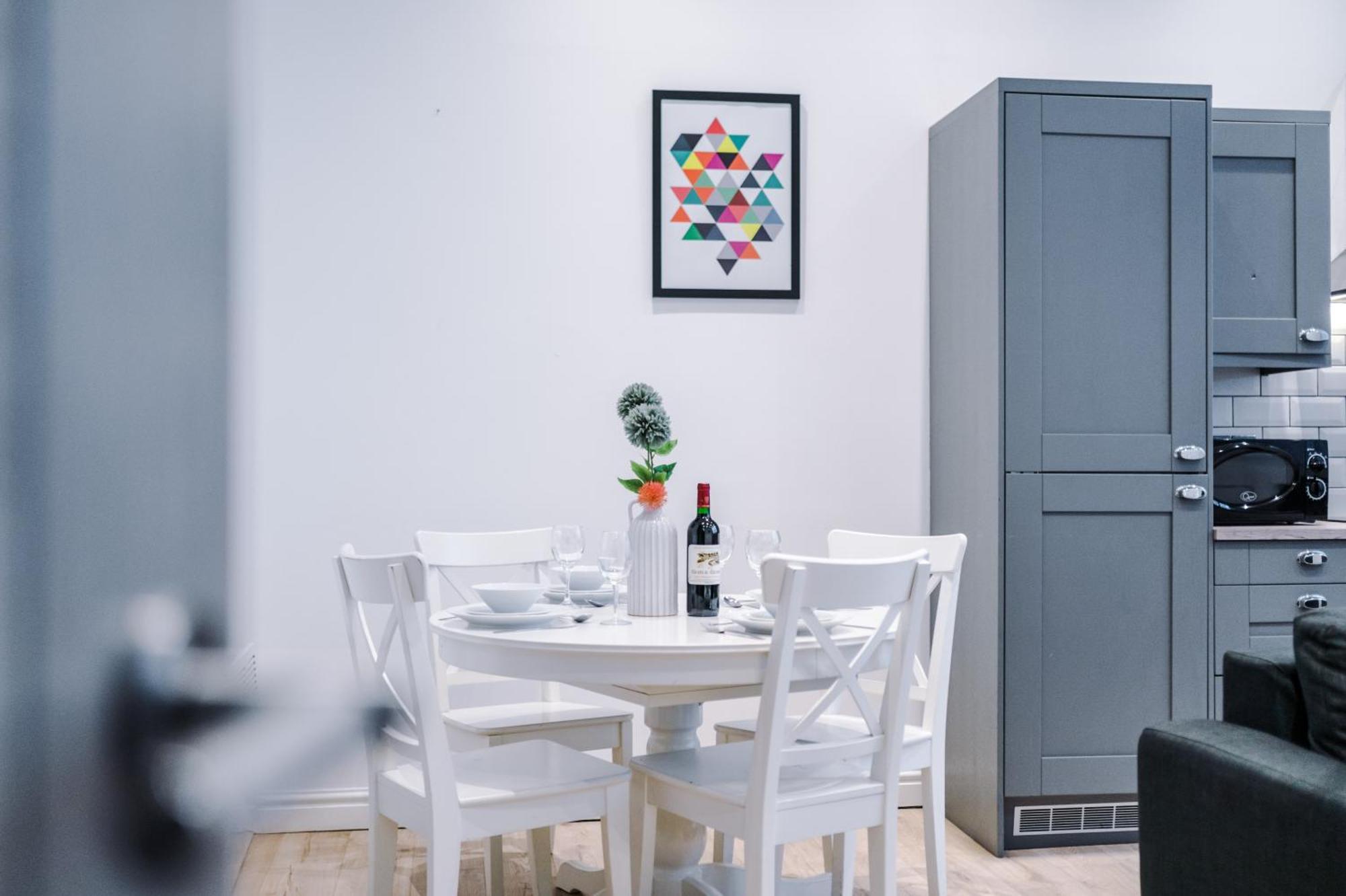 Modern 2-Bedroom Apt In The Heart Of City Centre 리버풀 외부 사진