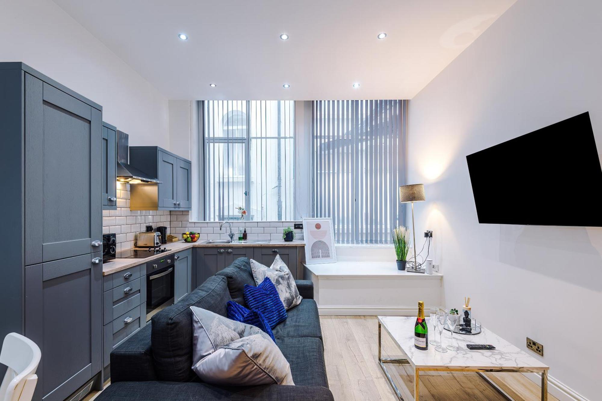 Modern 2-Bedroom Apt In The Heart Of City Centre 리버풀 외부 사진